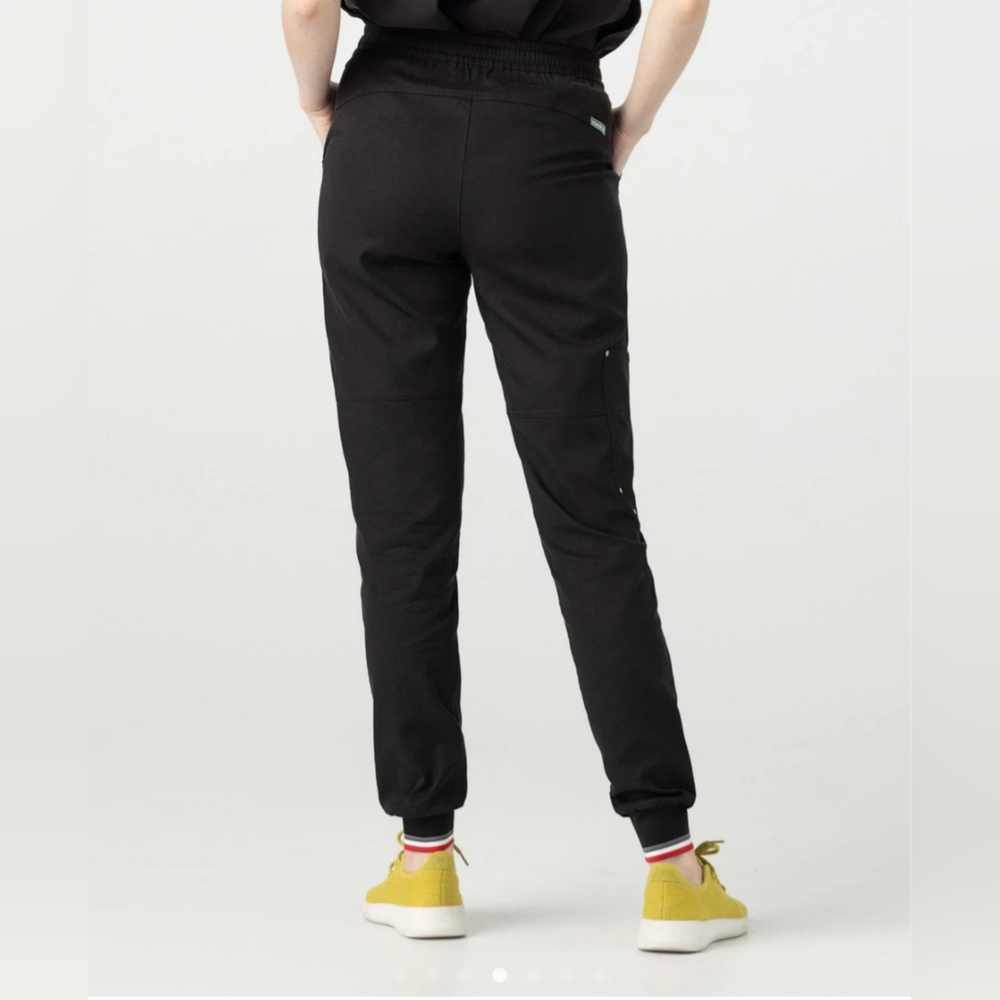 MEDICLO BLACK Women's Scrub Set XS (Joggers Petite Length) EUC - Picture 4 of 16